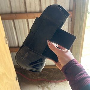 dover saddlery open fronts horse sized!